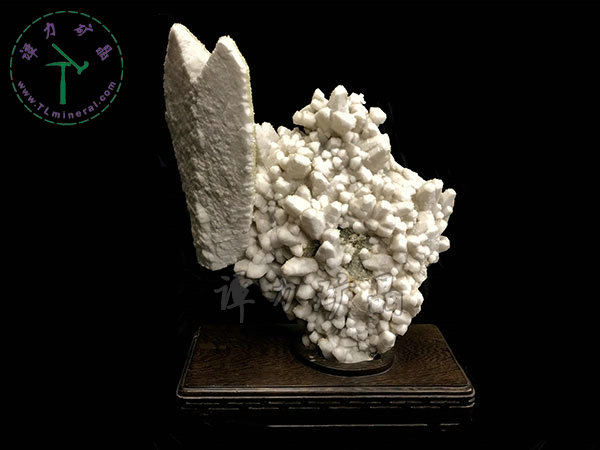 大燕尾雙晶-45x35x15cm----福建，三明